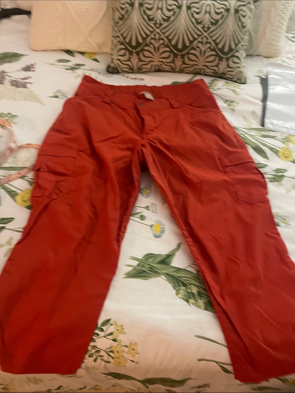 Women's Red Duluth Cargo Pants size 14